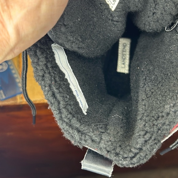 NWT Lands’End fleece lined outdoor boots - Picture 10 of 10